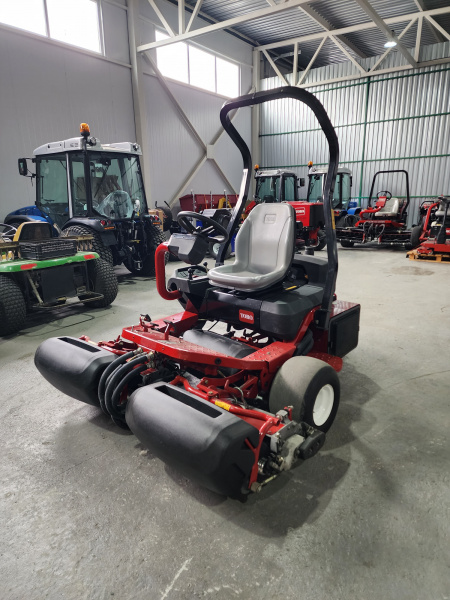������������� TORO Greensmaster 3250-D 2018 �.�.