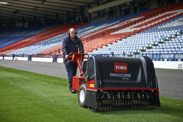 ���������� ������� TORO ProCore 648s