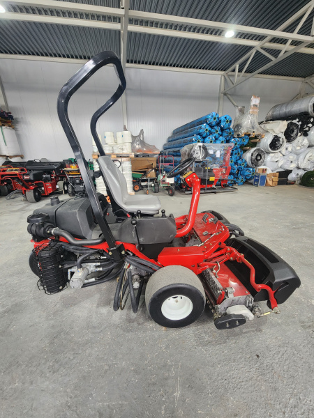������������� TORO Greensmaster 3250-D 2018 �.�.